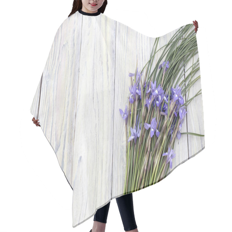 Personality  The Wild Irises On A Wooden Background Hair Cutting Cape