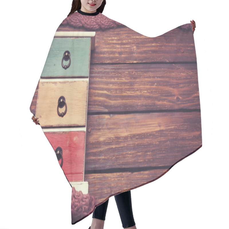 Personality  Chest Of Drawers And Scarf Hair Cutting Cape