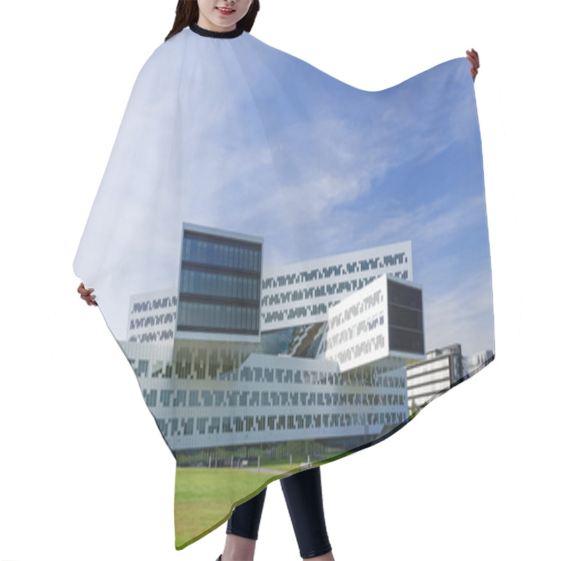 Personality  Statoil Office Building Hair Cutting Cape