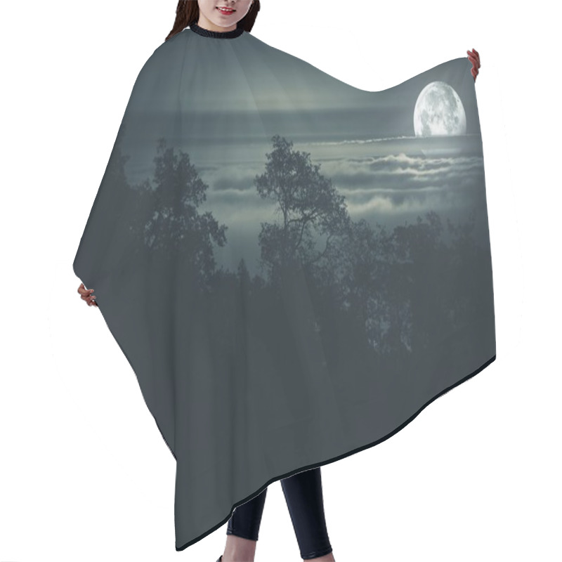 Personality  Full Moon Night Background Hair Cutting Cape