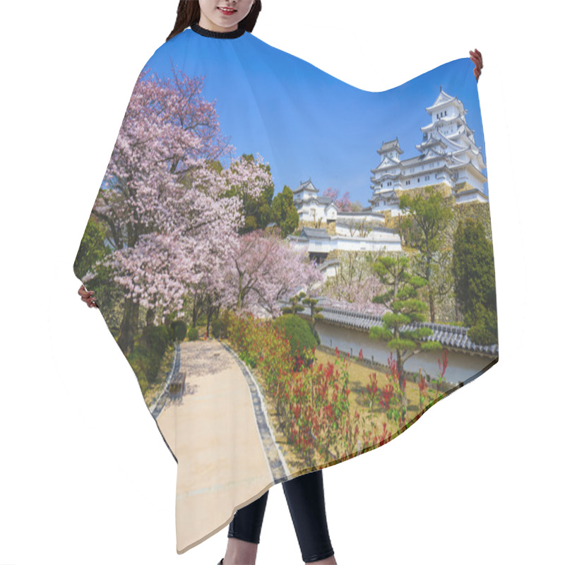 Personality  Himeji Castle In  Cherry Blossom Season, Hyogo, Japan Hair Cutting Cape