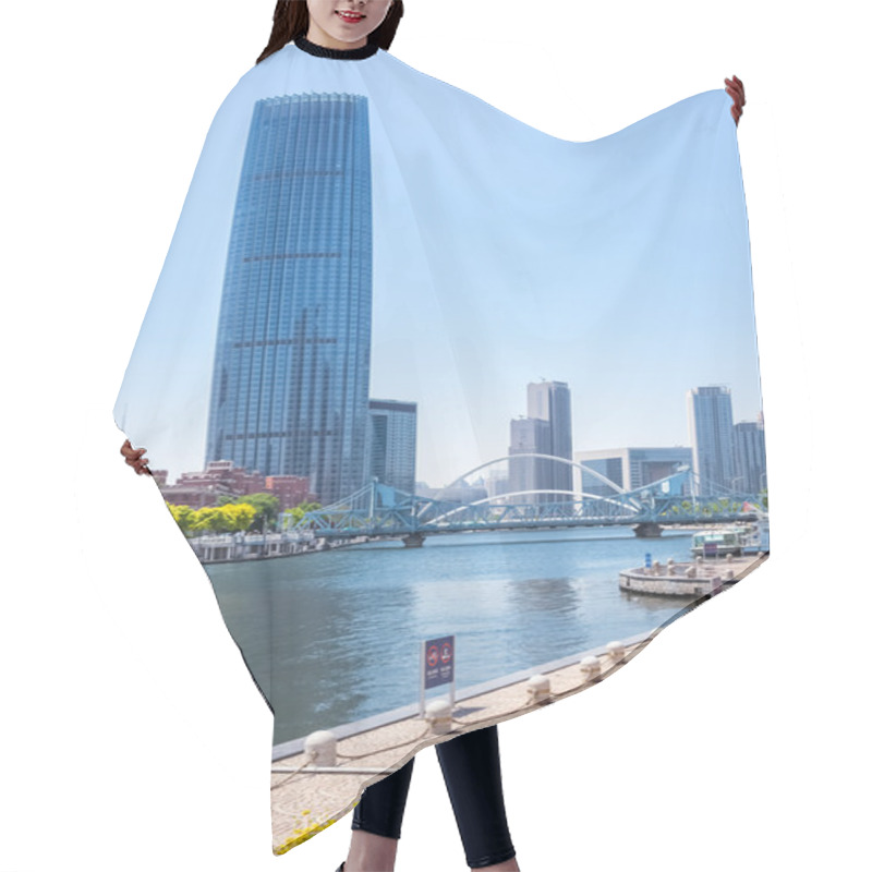 Personality  Tianjin Against A Sunny Sky Hair Cutting Cape