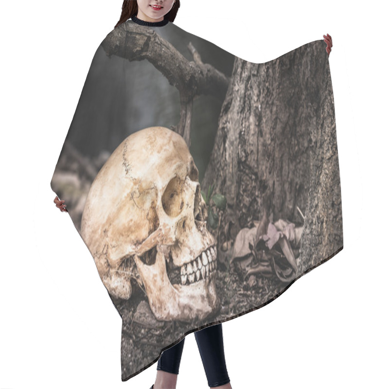 Personality  Still Life Skull Hair Cutting Cape