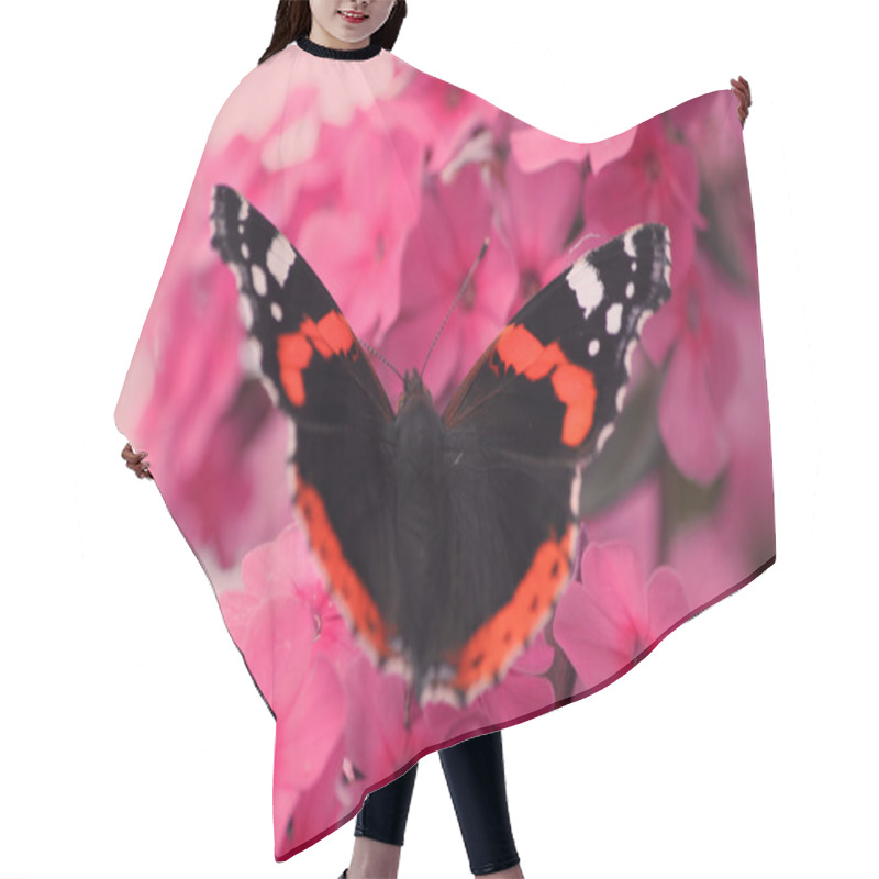 Personality  Black Butterfly On Pink Flowers Hair Cutting Cape