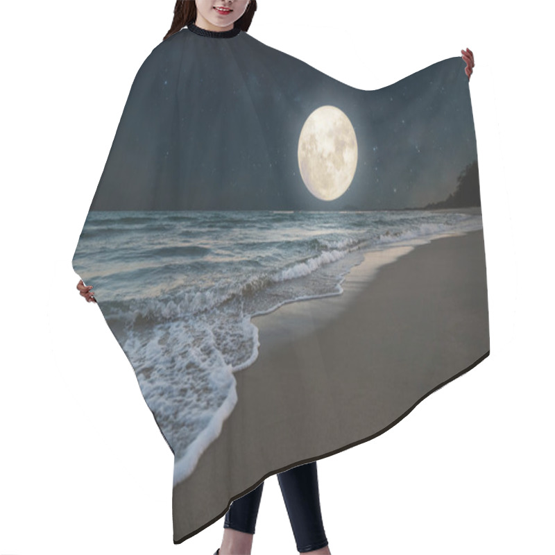 Personality  Beautiful Nature Fantasy - Romantic Beach And Full Moon With Star. Retro Style With Vintage Color Tone. Summer Season, Honeymoon In Night Skies Background Concept. Hair Cutting Cape