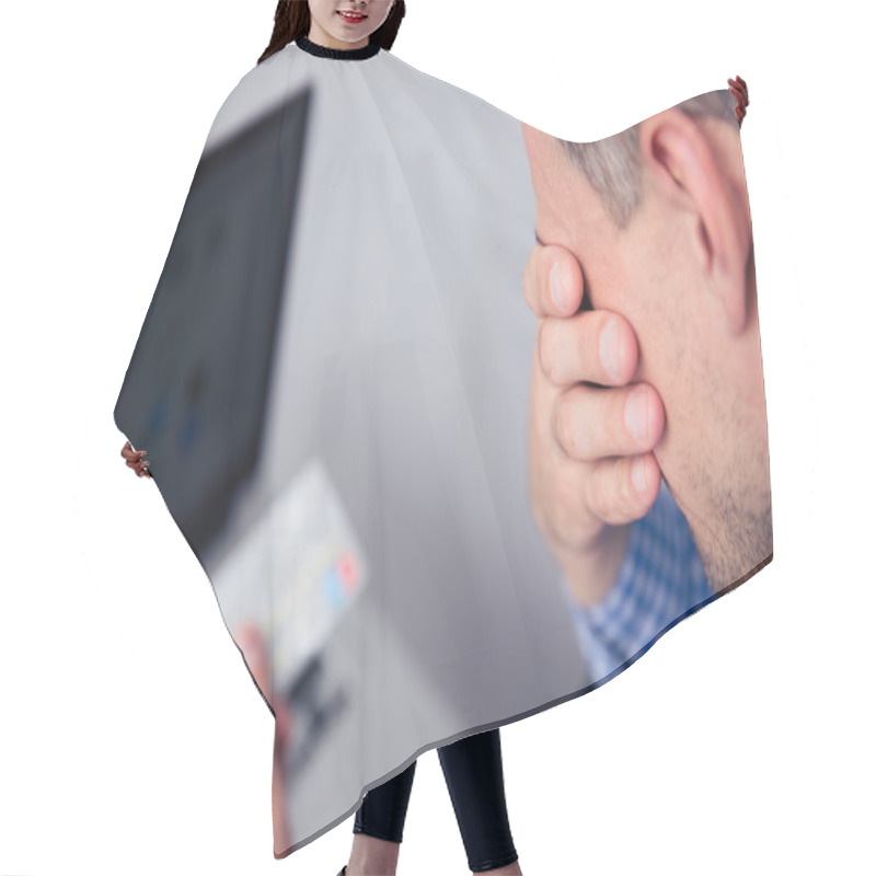 Personality  Upset Man Holding Credit Card Hair Cutting Cape