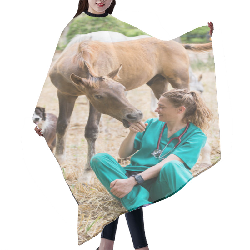 Personality  Veterinary On A Farm Hair Cutting Cape