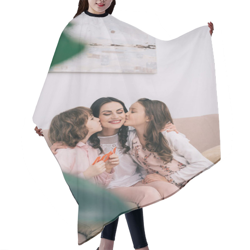 Personality  Kids Kissing Their Mother On Mothers Day Hair Cutting Cape