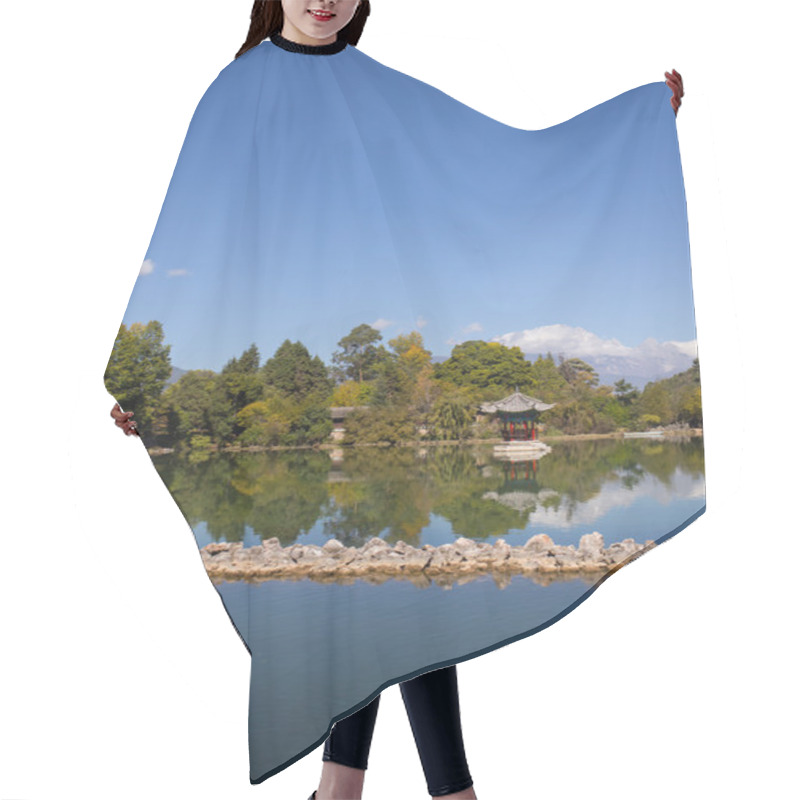 Personality  Chinese Gazebo In The City Pond Hair Cutting Cape