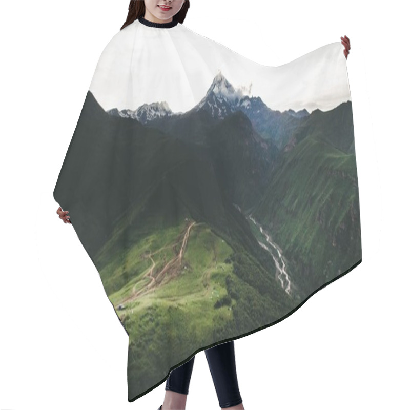 Personality  Mountains Hair Cutting Cape