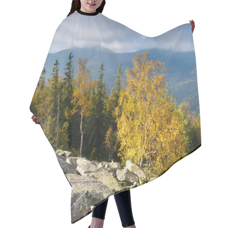 Personality  Autumn Mountain Landscape Hair Cutting Cape