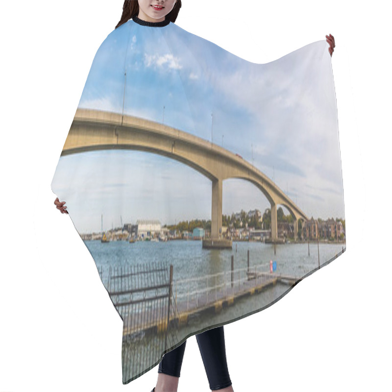 Personality  A Panorama View Of The Itchen Bridge In Southampton, UK In Autumn Hair Cutting Cape