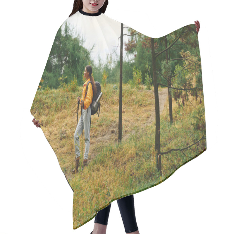 Personality  A Young Woman Explores A Beautiful Forest, Surrounded By Vibrant Autumn Foliage And Nature Peace. Hair Cutting Cape