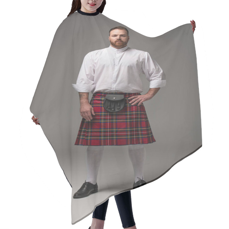 Personality  Scottish Redhead Man In Red Kilt With Hand On Hip On Grey Background Hair Cutting Cape