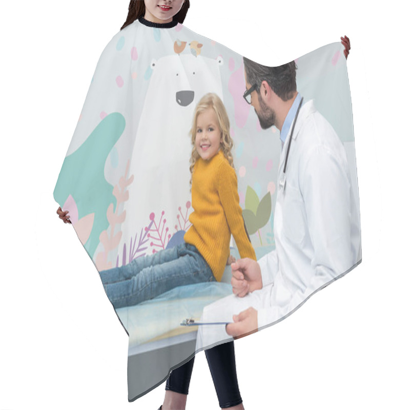 Personality  Girl Visiting Pediatrist Hair Cutting Cape