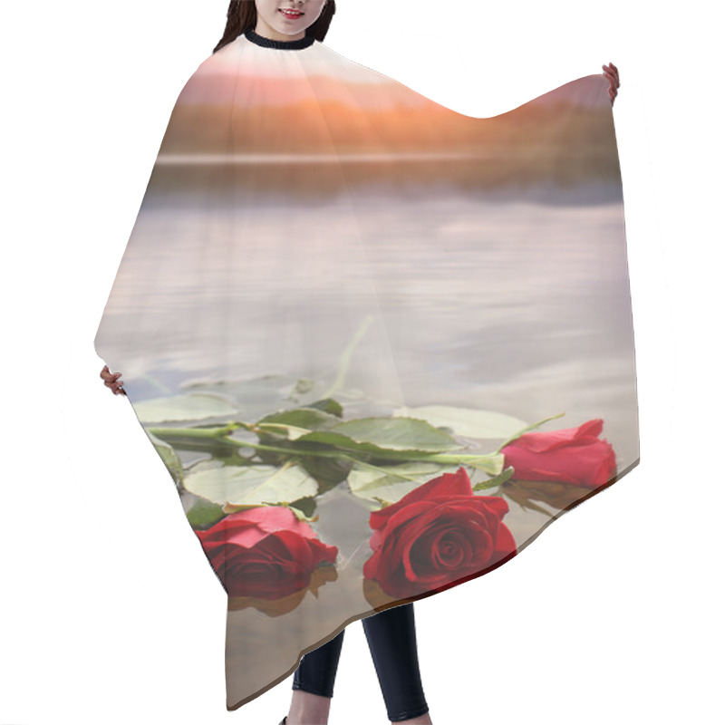 Personality  Rose On The Water Hair Cutting Cape