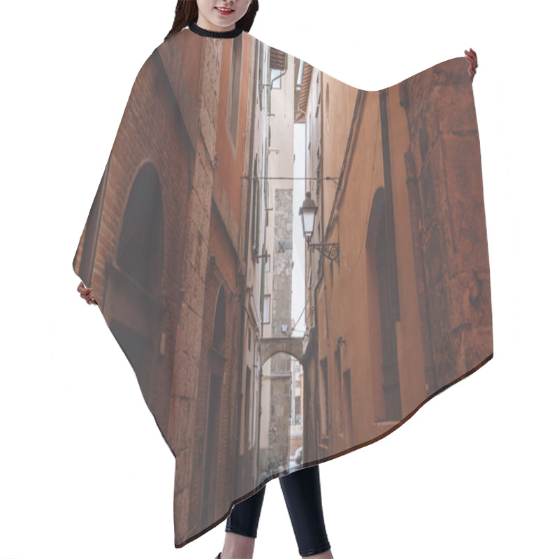 Personality  Narrow Hair Cutting Cape