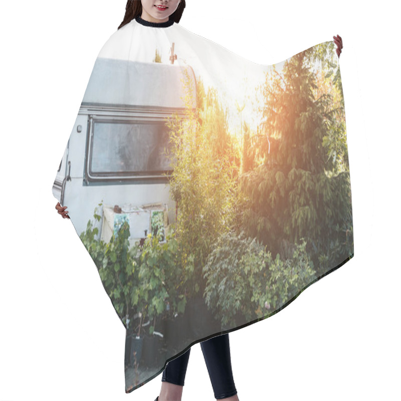 Personality  Empty Garden With Trailer And Plants Hair Cutting Cape