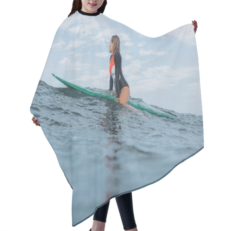 Personality  Female Surfer Hair Cutting Cape