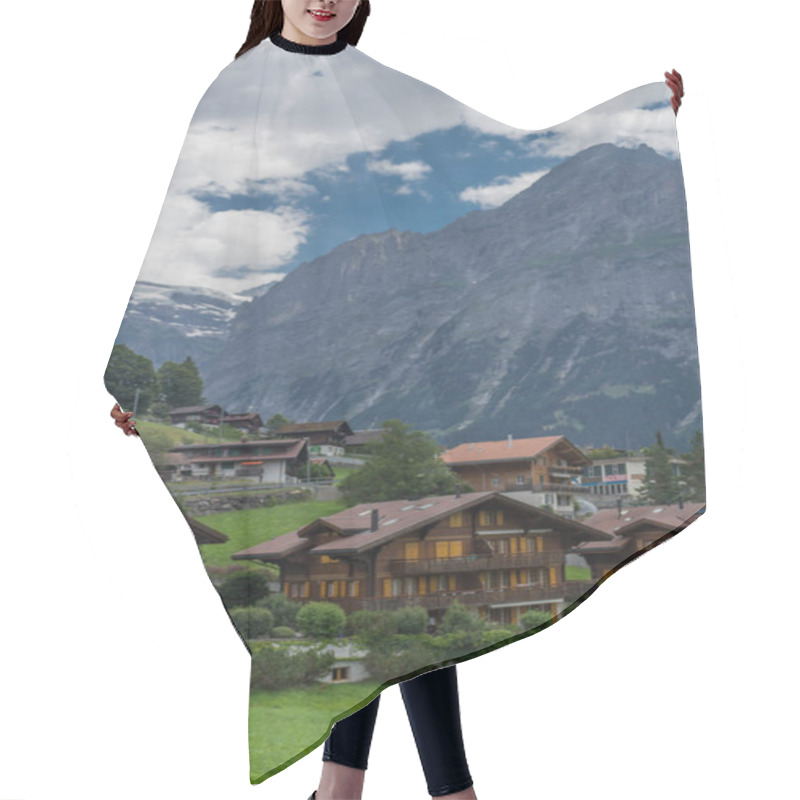 Personality  Beautiful Exploration Tour Through The Mountains In Switzerland. - Lauterbrunnen/Switzerland Hair Cutting Cape