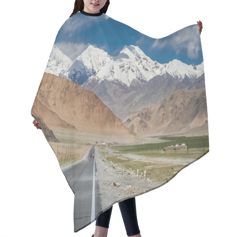 Personality  Karakorum Highway Road Hair Cutting Cape