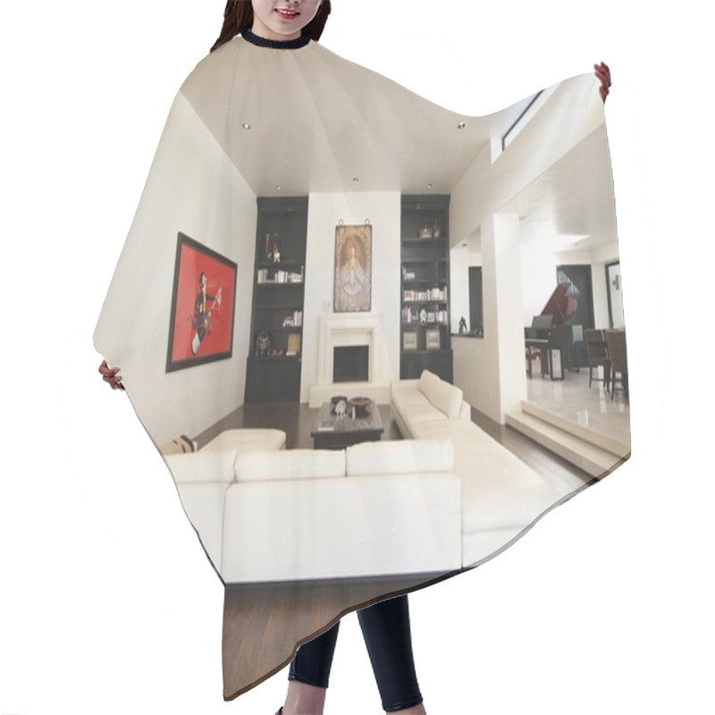 Personality  Spacious Luxury Apartment Hair Cutting Cape