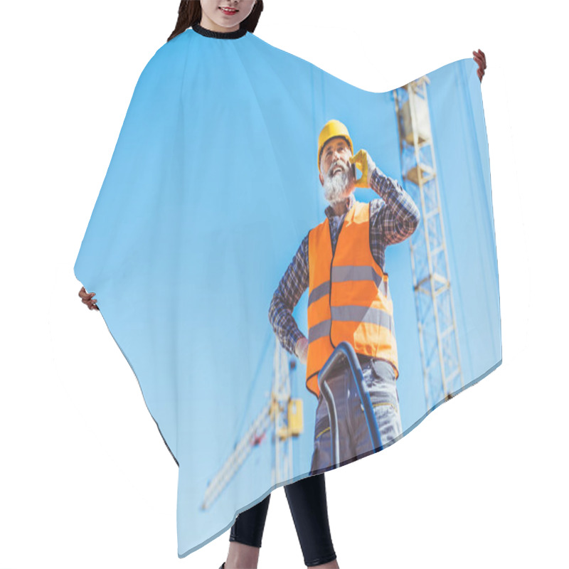 Personality  Construction Worker Talking On Phone Hair Cutting Cape