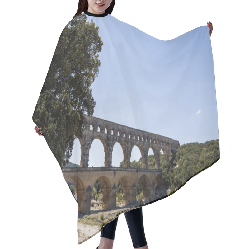 Personality  Pont Du Gard Hair Cutting Cape