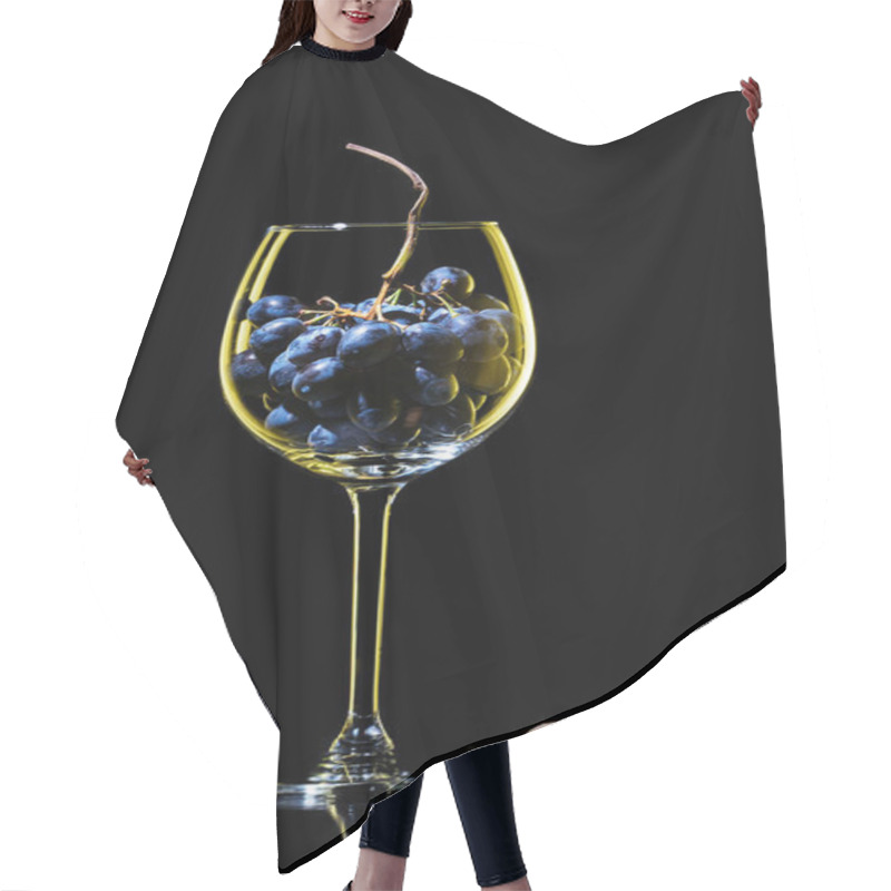 Personality  Elegant Silhouette Wine Glass With Cluster Of Red Grapes And Traditional Cork Hair Cutting Cape