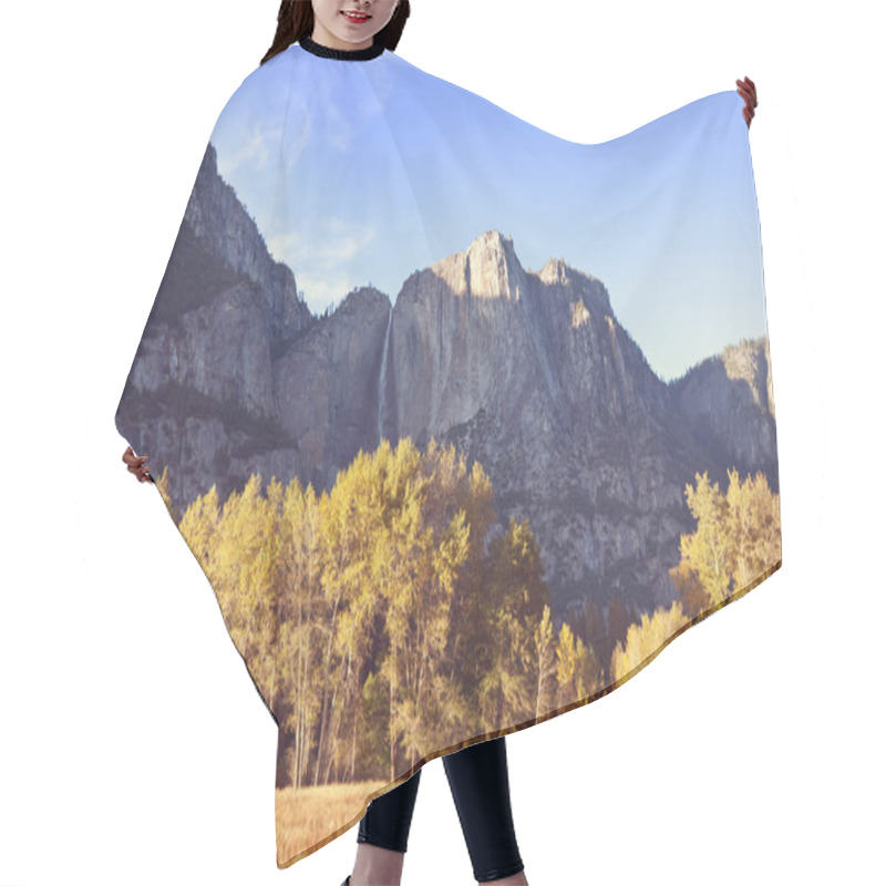 Personality  Beautiful Yosemite National Park Landscapes, California Hair Cutting Cape