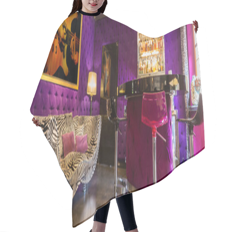 Personality  Mini Bar Room Hair Cutting Cape