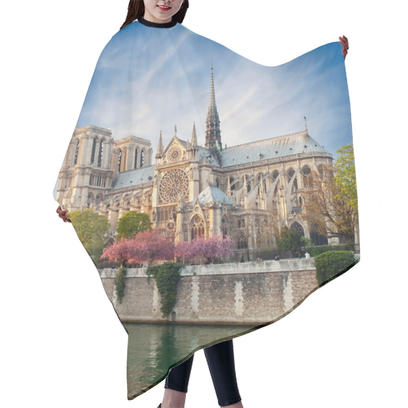 Personality  Notre Dame De Paris - France Hair Cutting Cape