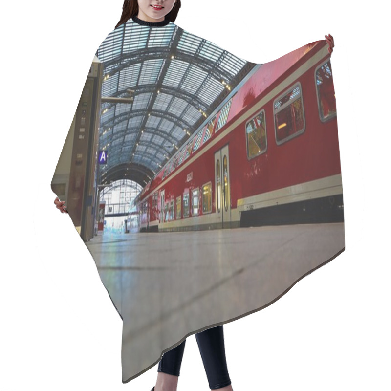 Personality  A Train Is In The Station Hair Cutting Cape