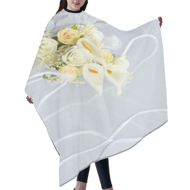 Personality  Wedding Flowers Over Veil Hair Cutting Cape