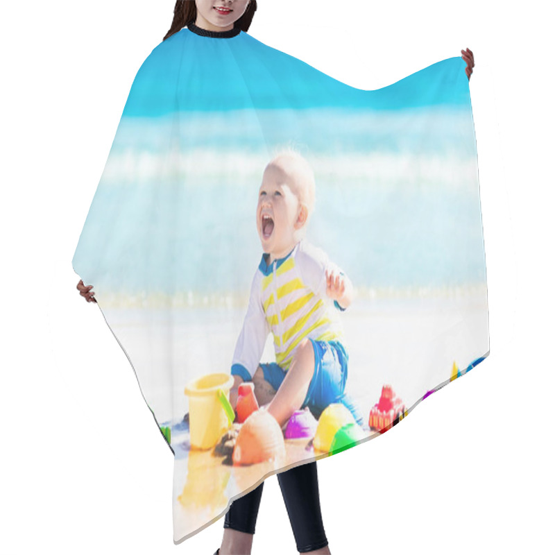 Personality  Baby Playing On Tropical Beach Digging In Sand Hair Cutting Cape