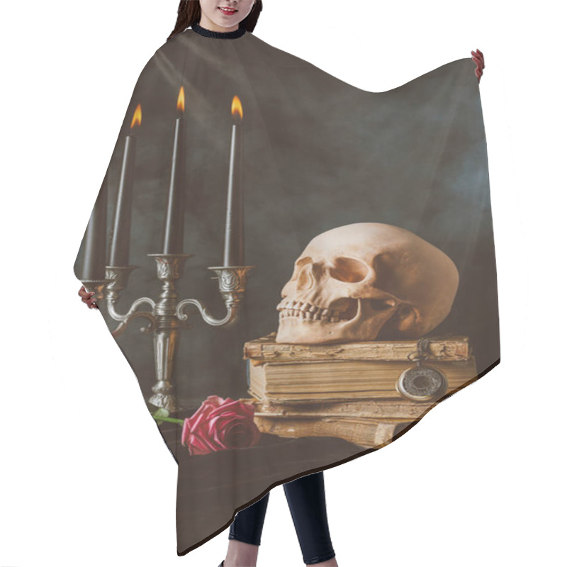 Personality  Halloween Decorations And Skull On Black Cloth With Smoke Hair Cutting Cape