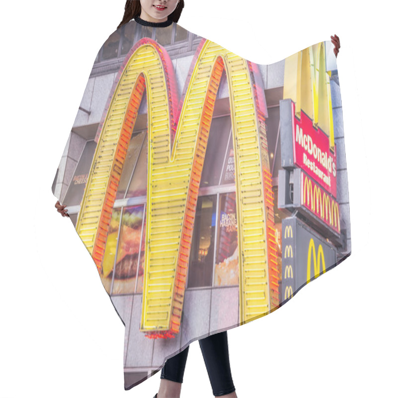 Personality  Mc Donald's Logo In Times Square,New York Hair Cutting Cape