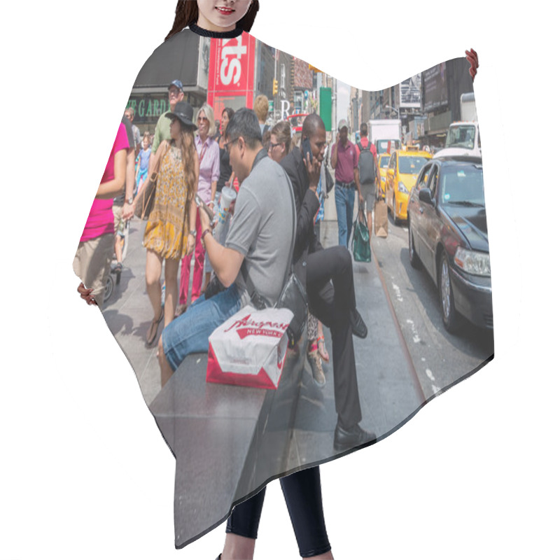 Personality  Busy Streets Of New York Hair Cutting Cape