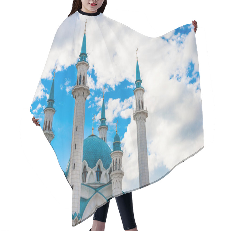 Personality  The Kul Sharif Mosque In Kazan Kremlin, Tatarstan, Russia Hair Cutting Cape