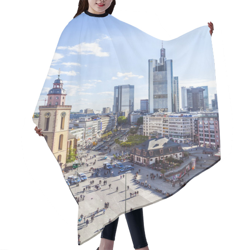 Personality  Skyline Of Frankfurt At Hauptwache Hair Cutting Cape