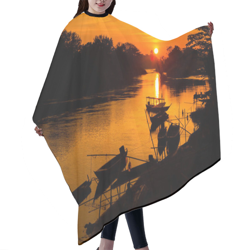 Personality  Golden Sunrise On Don Det Hair Cutting Cape