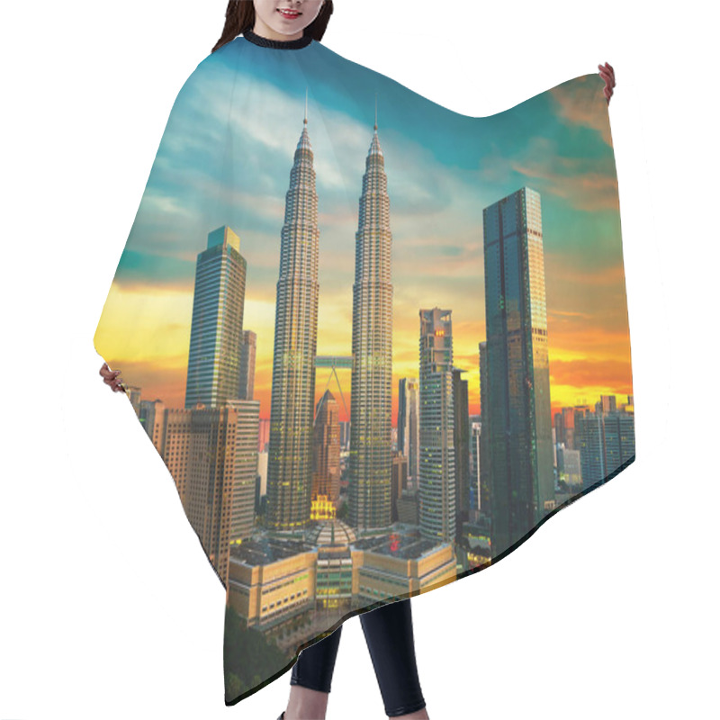 Personality  Kuala Lumpur Skyline At Night Hair Cutting Cape