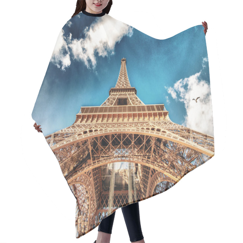 Personality  Paris. The Eiffel Tower Hair Cutting Cape