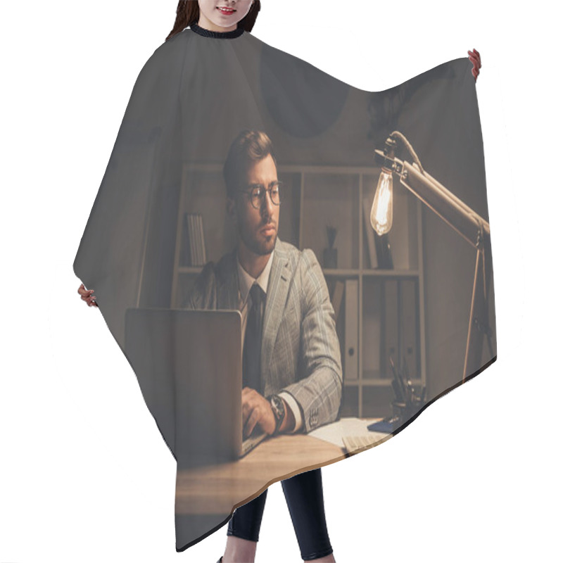 Personality  Businessman Working With Laptop Hair Cutting Cape