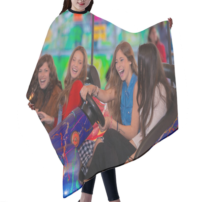 Personality  Carnival Bumper Ride Group Of Teens Hair Cutting Cape