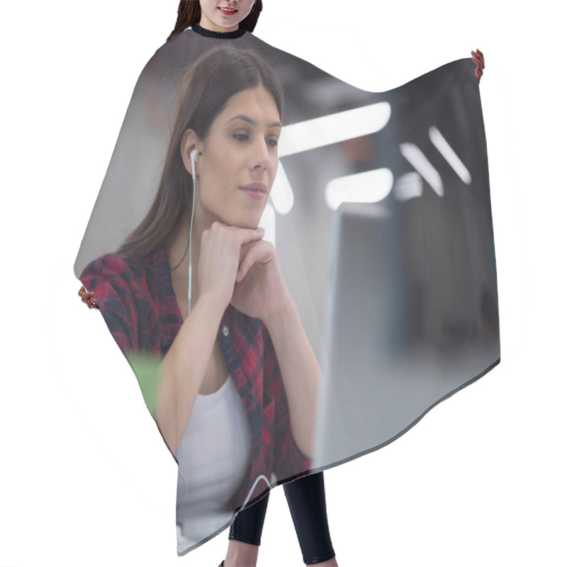 Personality  Female Software Developer Using Laptop Computer Hair Cutting Cape