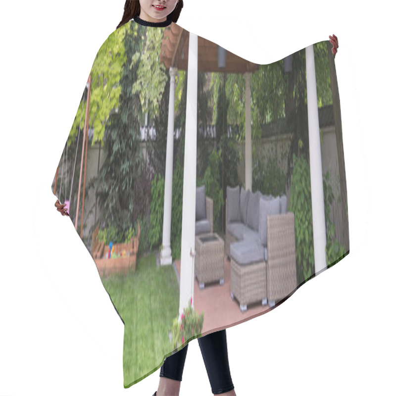 Personality  Designed Arbour And See-saw Hair Cutting Cape