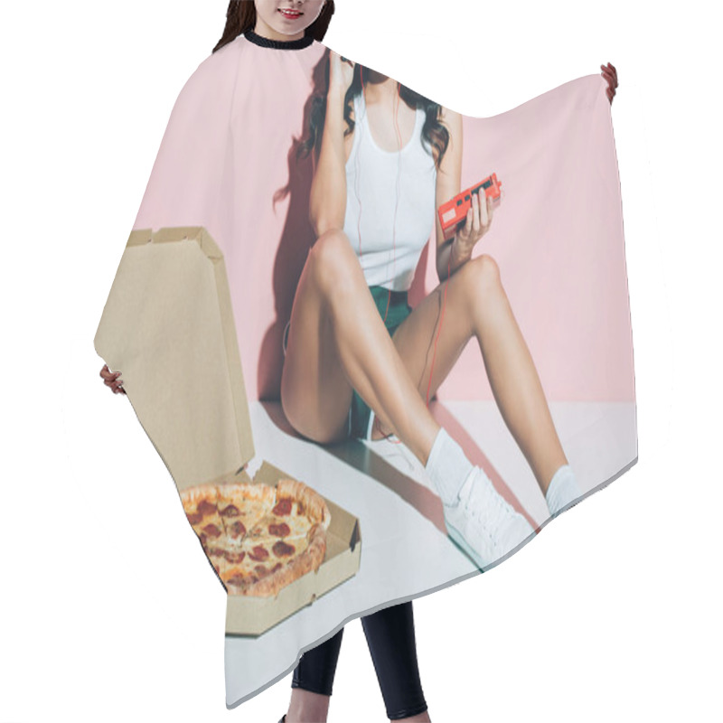 Personality  Cropped Shot Of Smiling Woman With Retro Music Player And Delivery Box With Pizza On Pink Background Hair Cutting Cape