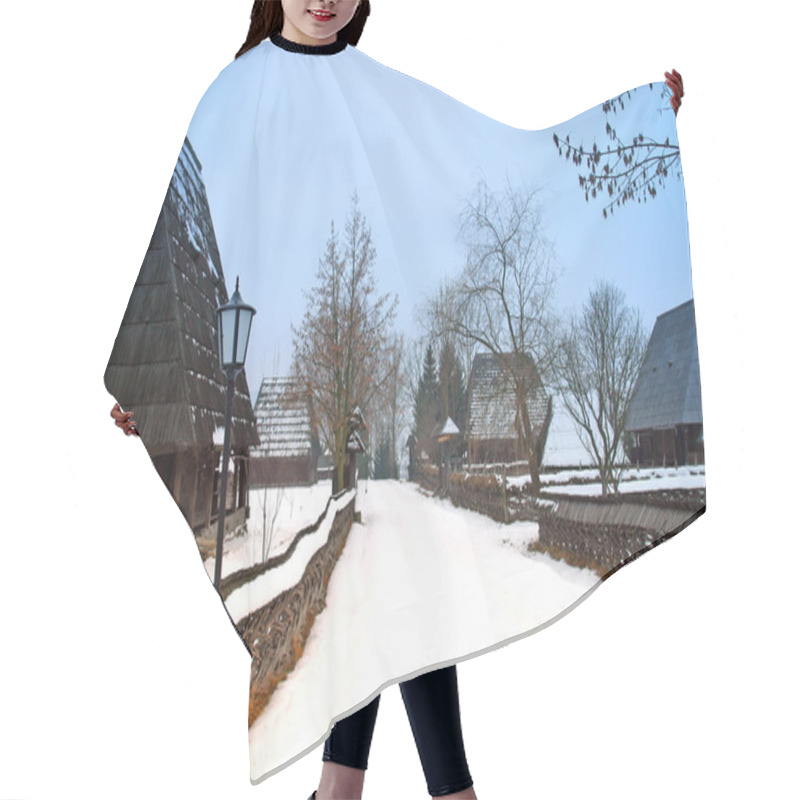 Personality  Traditional Country Village Hair Cutting Cape