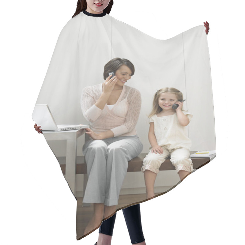 Personality  Mother And Daughter Using Cell Phones Hair Cutting Cape